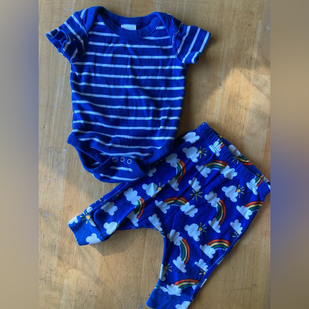 Hanna Andersson Bodysuit and Wiggle Pants